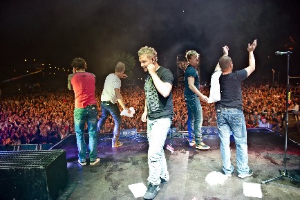 Live at Warsaw, 2011