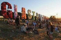 Glastonbury: пуснаха първите билети Glastonbury: пуснаха първите билети
