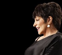 Liza Minnelli влезе в Клуб 70
