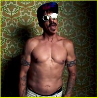 Red Hot Chili Peppers: със сингъла Dark Necessities бият рекорди Red Hot Chili Peppers: със сингъла Dark Necessities бият рекорди
