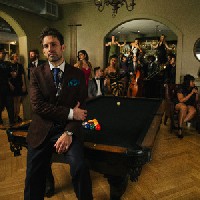 Scott Bradlee`s Postmodern Jukebox: отново у нас Scott Bradlee`s Postmodern Jukebox: отново у нас
