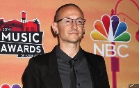 Chester Bennington: ще чуем ли скоро Friendly Fire Chester Bennington: ще чуем ли скоро Friendly Fire