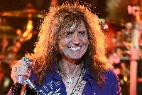 Whitesnake: на кого е посветен един от най-големите им хитове Whitesnake: на кого е посветен един от най-големите им хитове