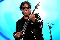 Neal Schon: обвинява събитие за кражба Neal Schon: обвинява събитие за кражба