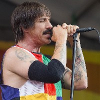 Red Hot Chili Peppers: защо Anthony Kiedis не ползва Twitter Red Hot Chili Peppers: защо Anthony Kiedis не ползва Twitter