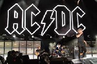 AC/DC: завръщане на сцената след 7 годишна пауза
