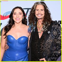 Steven Tyler: отново на сцената Steven Tyler: отново на сцената