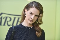 Lana Del Rey: певицата сподели обложката на предстоящия си сингъл Lana Del Rey: певицата сподели обложката на предстоящия си сингъл