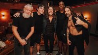 Sepultura: на сцената със Dave Grohl Sepultura: на сцената със Dave Grohl