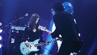 Jack White: на сцена заедно с дъщеря си Scarlett Jack White: на сцена заедно с дъщеря си Scarlett
