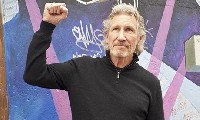 Roger Waters с отворено писмо до Daily Telegraph Roger Waters с отворено писмо до Daily Telegraph